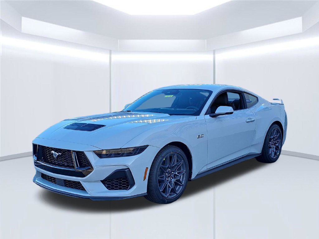 New 2026 Ford Mustang GT Premium w/ GT Performance Package RWD image 4
