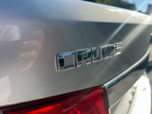 Used 2012 Chevrolet Cruze LT image 12