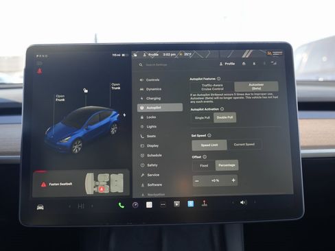 Used 2021 Tesla Model Y Long Range image 51