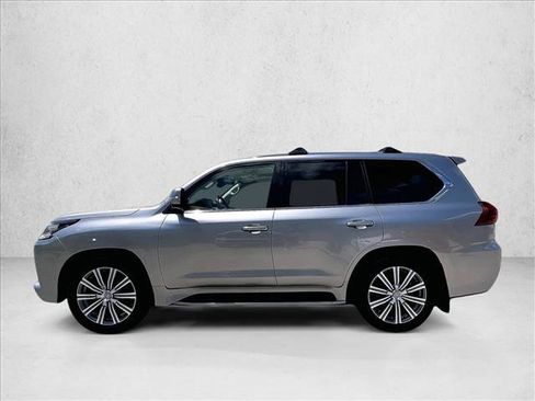 Used 2017 Lexus LX 570 4WD w/ Luxury Package image 6