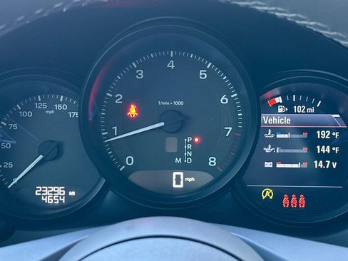 Certified 2023 Porsche Macan image 25