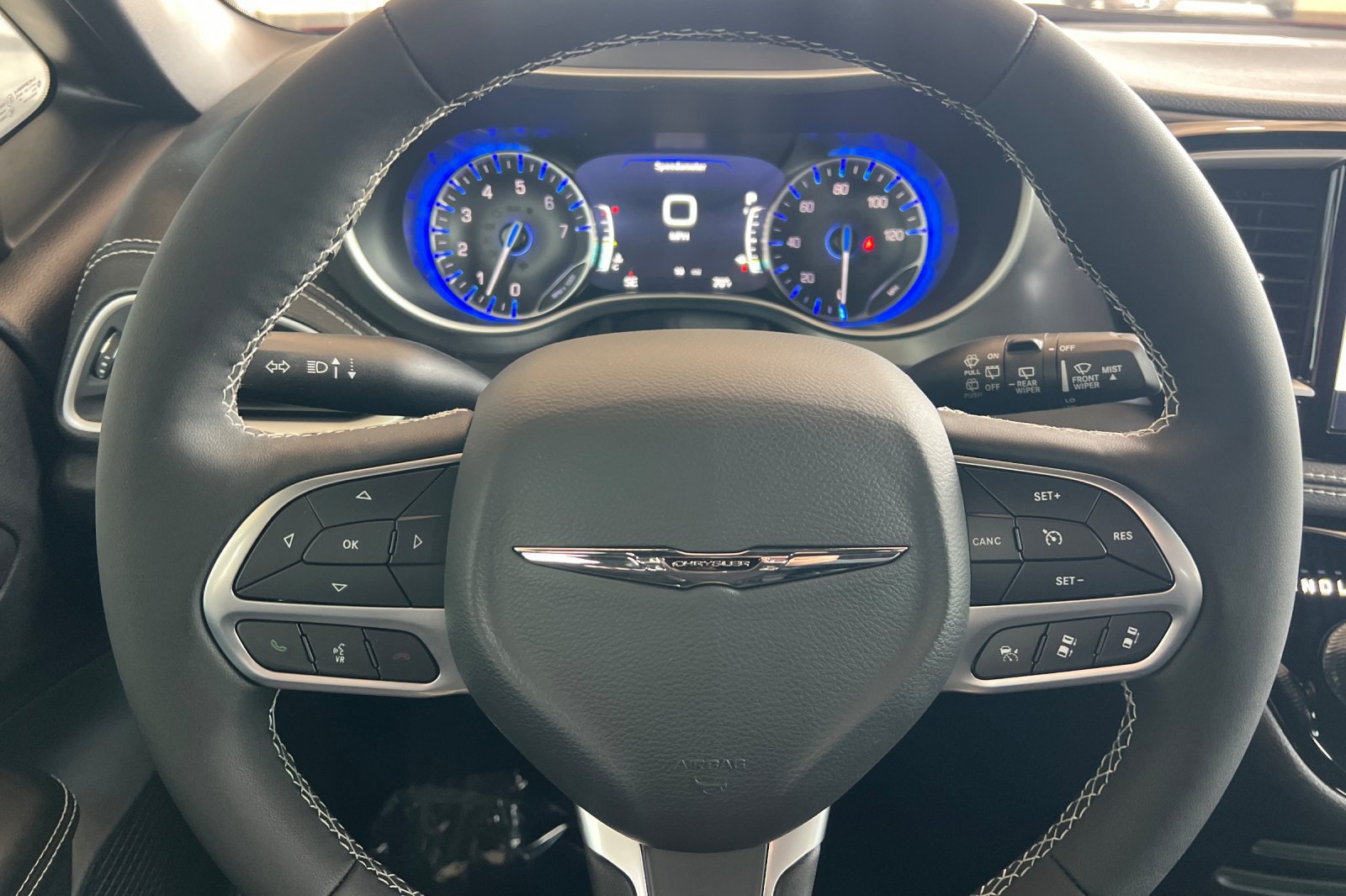 New 2026 Chrysler Pacifica Select AWD/4WD image 28
