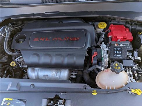 Used 2020 Jeep Compass Latitude FWD image 22