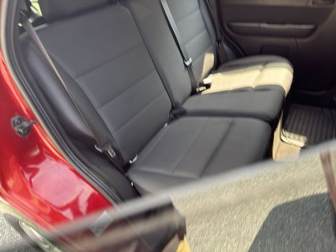 Used 2012 Ford Escape XLT AWD/4WD image 25