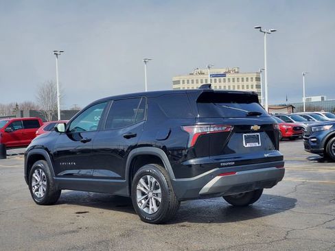 Used 2026 Chevrolet Equinox LT w/ Convenience Package II image 4