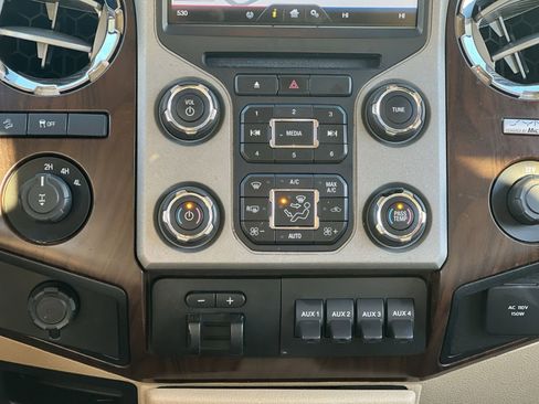 Used 2014 Ford F350 Lariat w/ Lariat Ultimate Package image 19