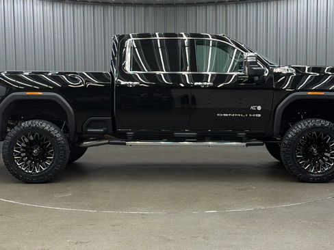 Used 2026 GMC Sierra 3500 Denali w/ Denali Reserve Package AWD/4WD image 6