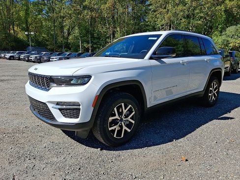 New 2025 Jeep Grand Cherokee Limited image 2