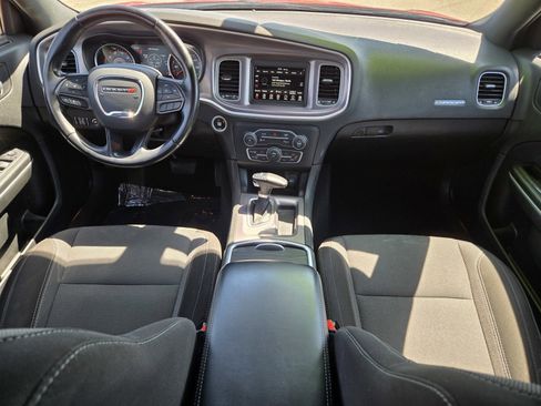 Used 2022 Dodge Charger SXT image 11