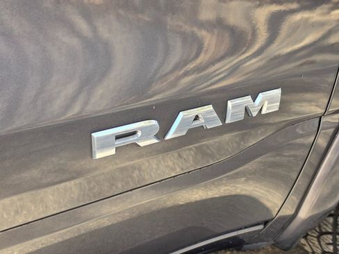 Used 2019 RAM 1500 Laramie image 54