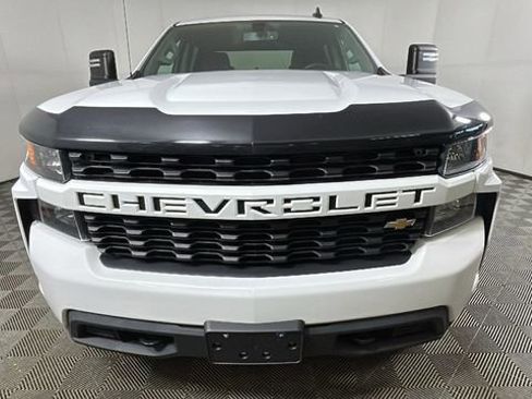 Used 2019 Chevrolet Silverado 1500 Custom w/ Custom Max Trailering Package AWD/4WD image 8