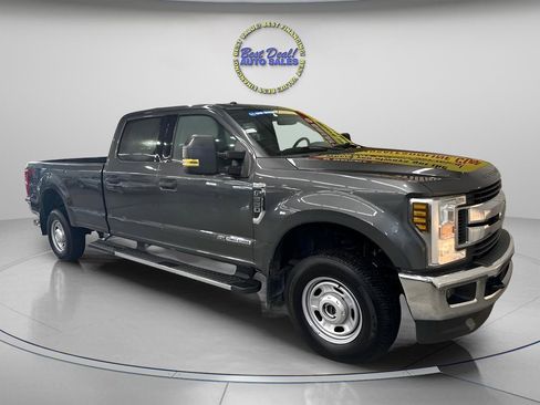 Used 2019 Ford F250 XLT w/ XLT Value Package AWD/4WD image 3