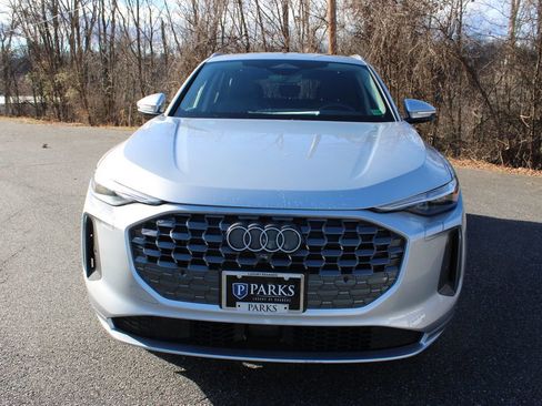 New 2025 Audi Q5 Premium Plus image 3