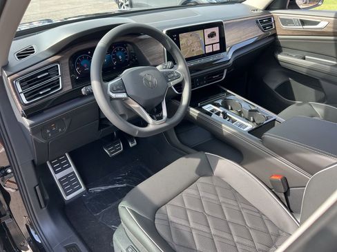 New 2026 Volkswagen Atlas SEL Premium R-Line AWD/4WD image 14