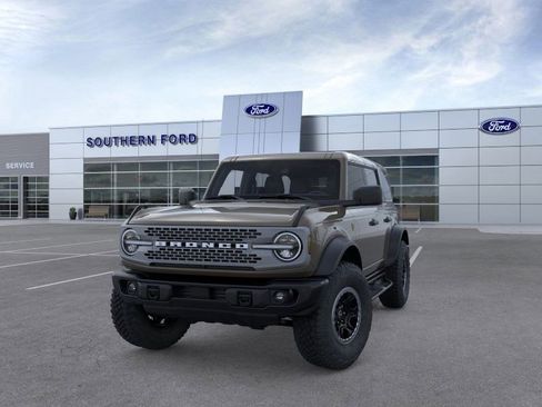 New 2026 Ford Bronco Badlands image 2