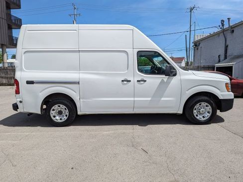 Used 2019 Nissan NV 2500 SV image 5