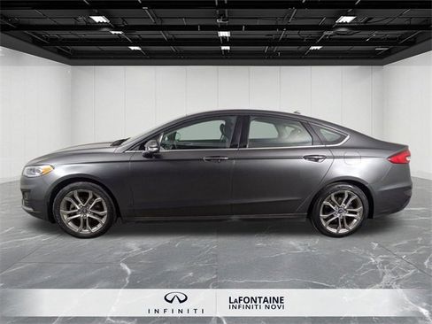 Used 2020 Ford Fusion SEL image 2