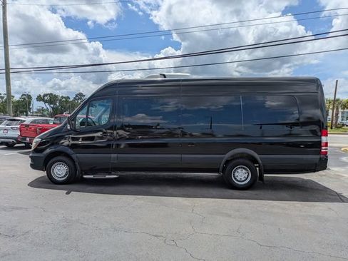 Used 2017 Mercedes-Benz Sprinter 3500 image 8