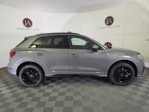 New 2025 Audi Q3 2.0T Premium image 3