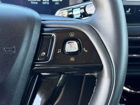 Used 2023 Lincoln Corsair AWD image 21