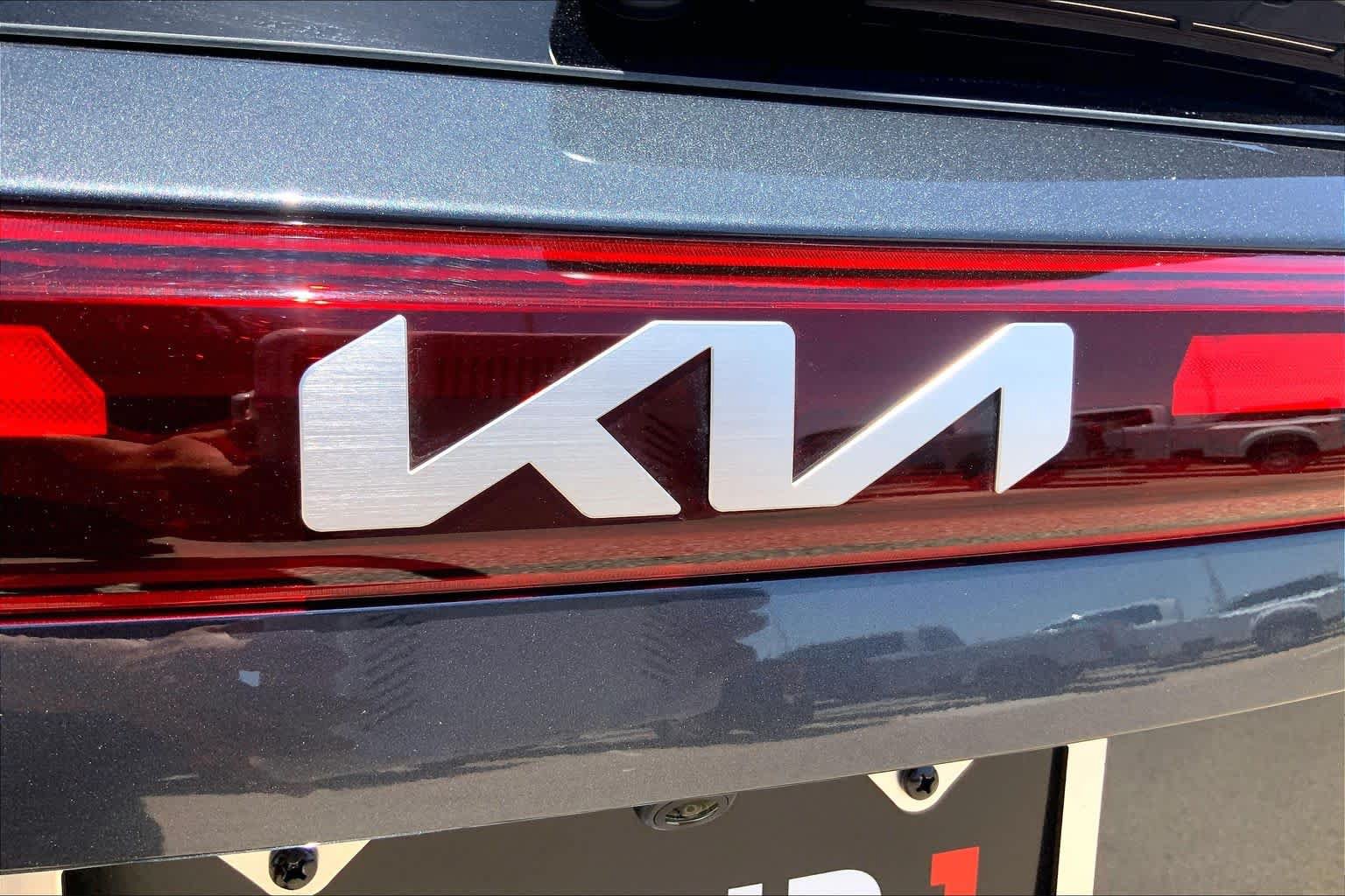 Certified 2026 Kia Seltos EX w/ EX Sunroof Package FWD image 33