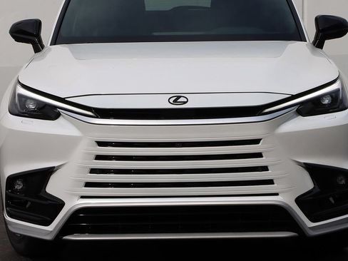 New 2026 Lexus TX 500h AWD w/ Technology Package image 6
