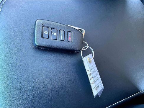 Used 2015 Lexus NX 200t FWD w/ Luxury Package image 11