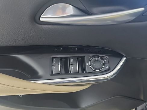 Certified 2024 Cadillac XT4 Luxury w/ Cold Weather Package image 16