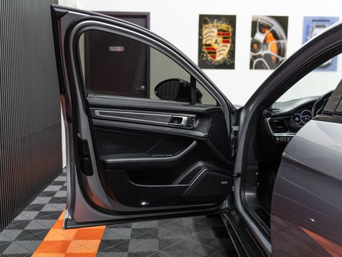 Used 2019 Porsche Panamera GTS w/ Premium Package Plus AWD/4WD image 19