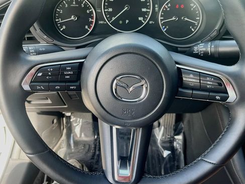 Used 2025 MAZDA MAZDA3 s FWD image 11