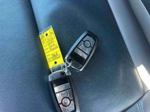 Used 2024 Ford Bronco Outer Banks image 34