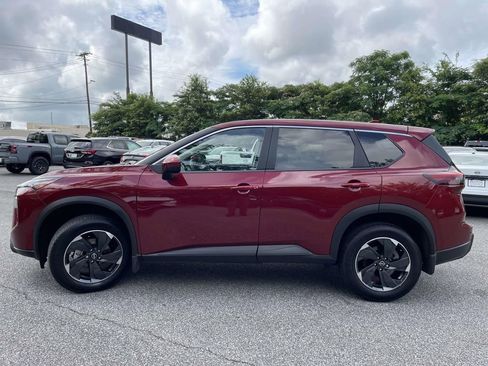 Used 2025 Nissan Rogue SV FWD image 6