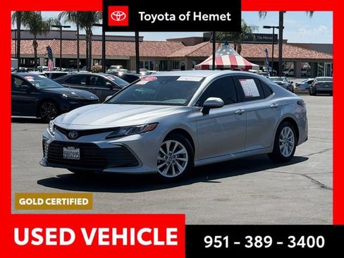 Used 2022 Toyota Camry LE w/ Carpet Mat Package (TMS) FWD image 1