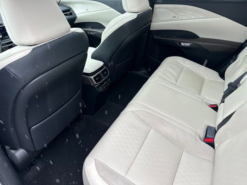 Used 2024 Lexus RX 350 w/ Convenience Package image 12