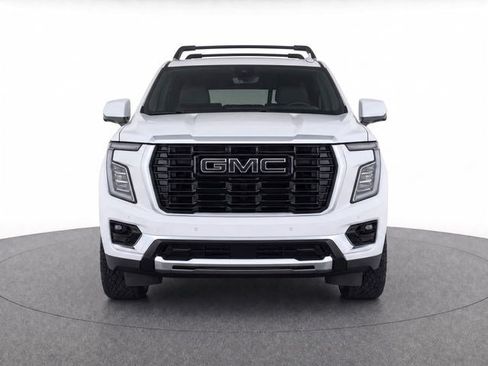 Used 2025 GMC Yukon XL Denali w/ Denali Reserve Package AWD/4WD image 8
