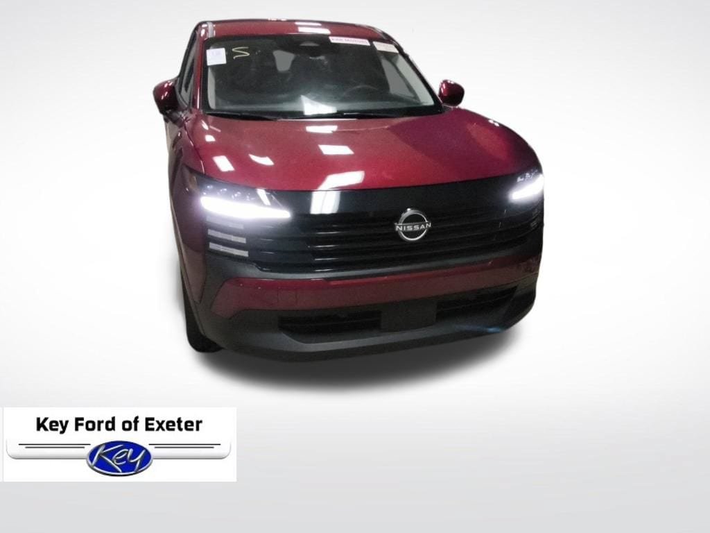 Used 2025 Nissan Kicks SV AWD/4WD image 4