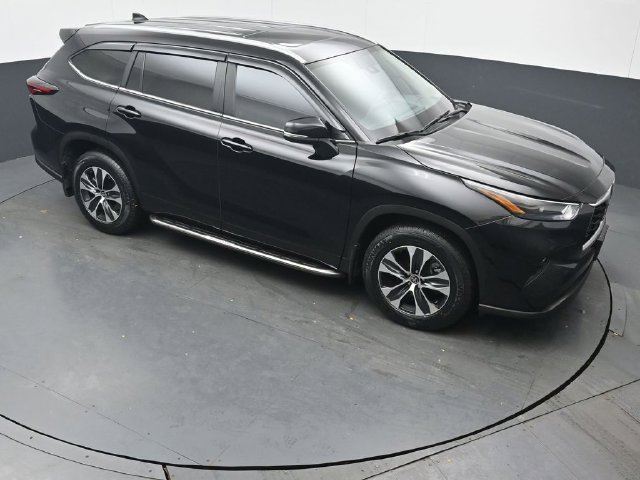Used 2025 Toyota Highlander XLE AWD/4WD image 44