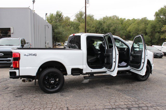 Used 2026 Ford F350 Lariat w/ Black Appearance Package AWD/4WD image 20