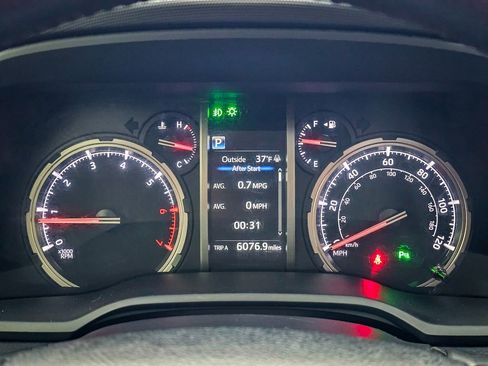 Used 2023 Toyota 4Runner Limited image 17