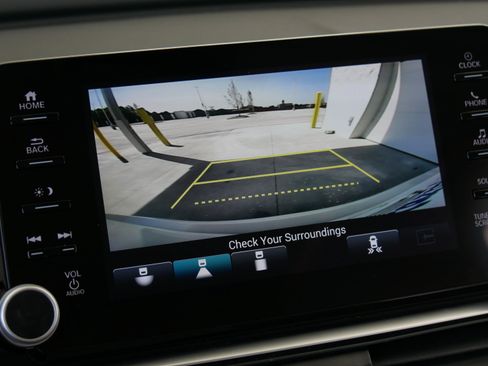 Used 2021 Honda Accord EX-L image 17