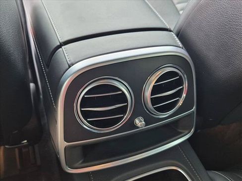 Used 2020 Mercedes-Benz S 560 4MATIC Coupe image 17