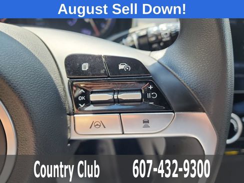 Certified 2022 Hyundai Tucson SEL AWD/4WD image 18