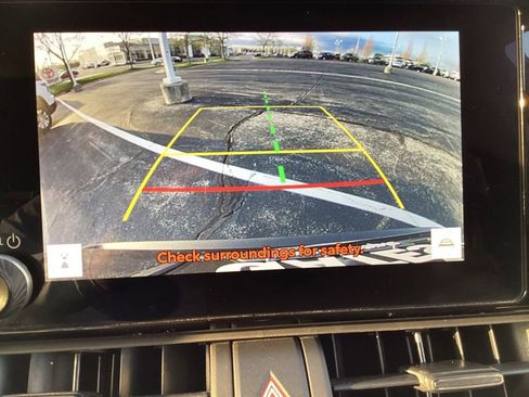 Used 2025 Toyota RAV4 XLE image 19