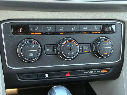Used 2018 Volkswagen Atlas SE AWD/4WD image 9