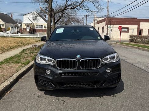 Used 2018 BMW X6 sDrive35i w/ M Sport Package RWD image 3