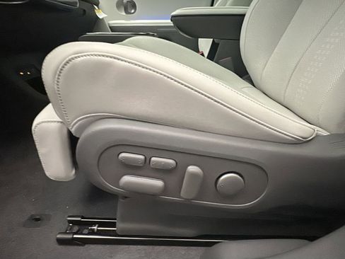 New 2026 Hyundai Ioniq 5 Limited image 10