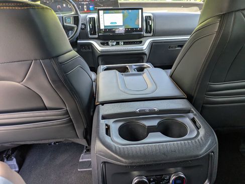 Used 2025 Ford Expedition Tremor AWD/4WD image 30