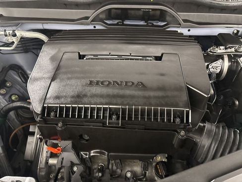 Used 2025 Honda Pilot Black Edition image 33