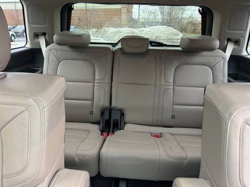 Used 2024 Lincoln Navigator Reserve image 19