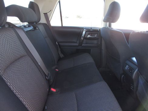 Used 2019 Toyota 4Runner TRD Off-Road image 11